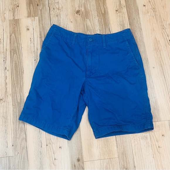 Old Navy Other - Men’s blue old navy shorts size 33